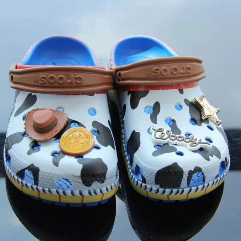 Crocs Woody Toy Story Infantil Estilo Vaquinha